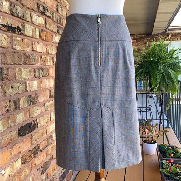 Gray Plaid Women's Skirt - Picture 1 of 7
